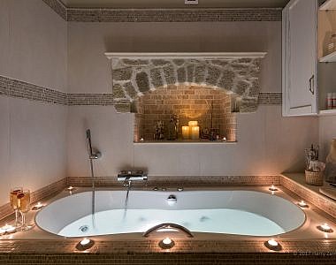 House1-Bathroom-1b-380x300 Admiral's House, Halki, Greece - Harry Zampetoulas, Professional Photography 