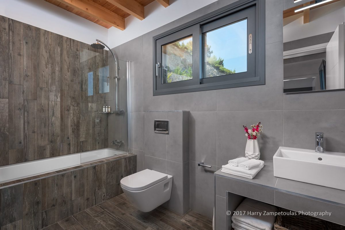 Bedroom-1-Bathroom-1200x801 Villa Oceanos - Kathisma Bay, Lefkada -  Φωτογράφιση Χάρης Ζαμπετούλας 