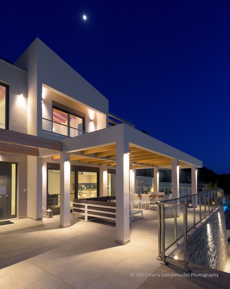 Exterior-Night-3-957x1200 Villa Helios - Kathisma Bay, Lefkada -  Φωτογράφιση Χάρης Ζαμπετούλας 