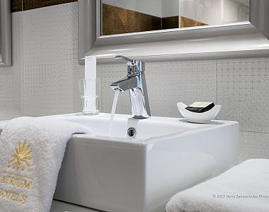 Bathroom-1a.jpg_Hi-Res-380x300 Atrium Platinum 2017 - Hotel Photography Harry Zampetoulas 