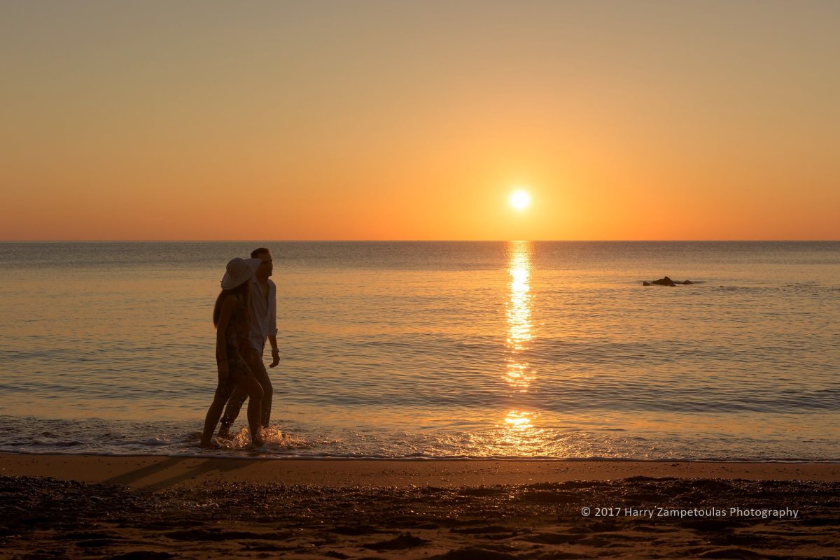 Beach-Sunrise-Couple-2-1200x801 Atrium Prestige 2017 - Φωτογράφιση Ξενοδοχείου Χάρης Ζαμπετούλας 