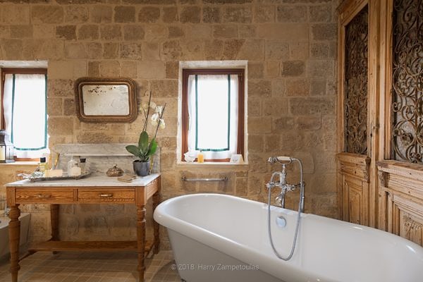 Bathroom-1-600x400 Demo-1 