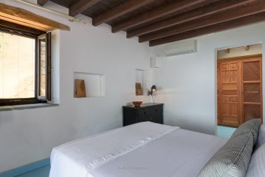 Bedroom-3a-1-380x253 Aqua Visionaire Villa - Harry Zampetoulas Photography 