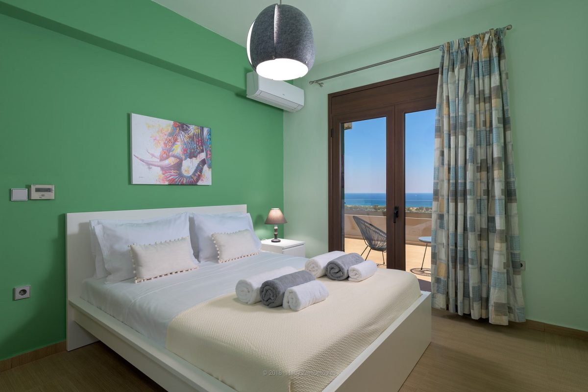 Bedroom-2-1200x800 Villa Cerulean - Φωτογράφιση Χάρης Ζαμπετούλας 