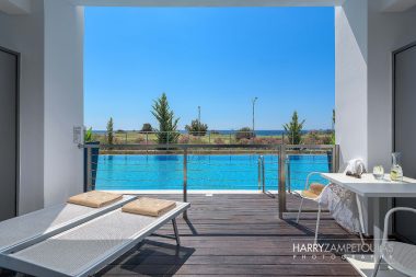 junior-suite-sharing-pool-sea-view-veranda-1-380x253 Princess Andriana. Ασύγκριτη πολυτέλεια και εξαιρετική άνεση! - Φωτογράφιση Ξενοδοχείων Χάρης Ζαμπετούλας 