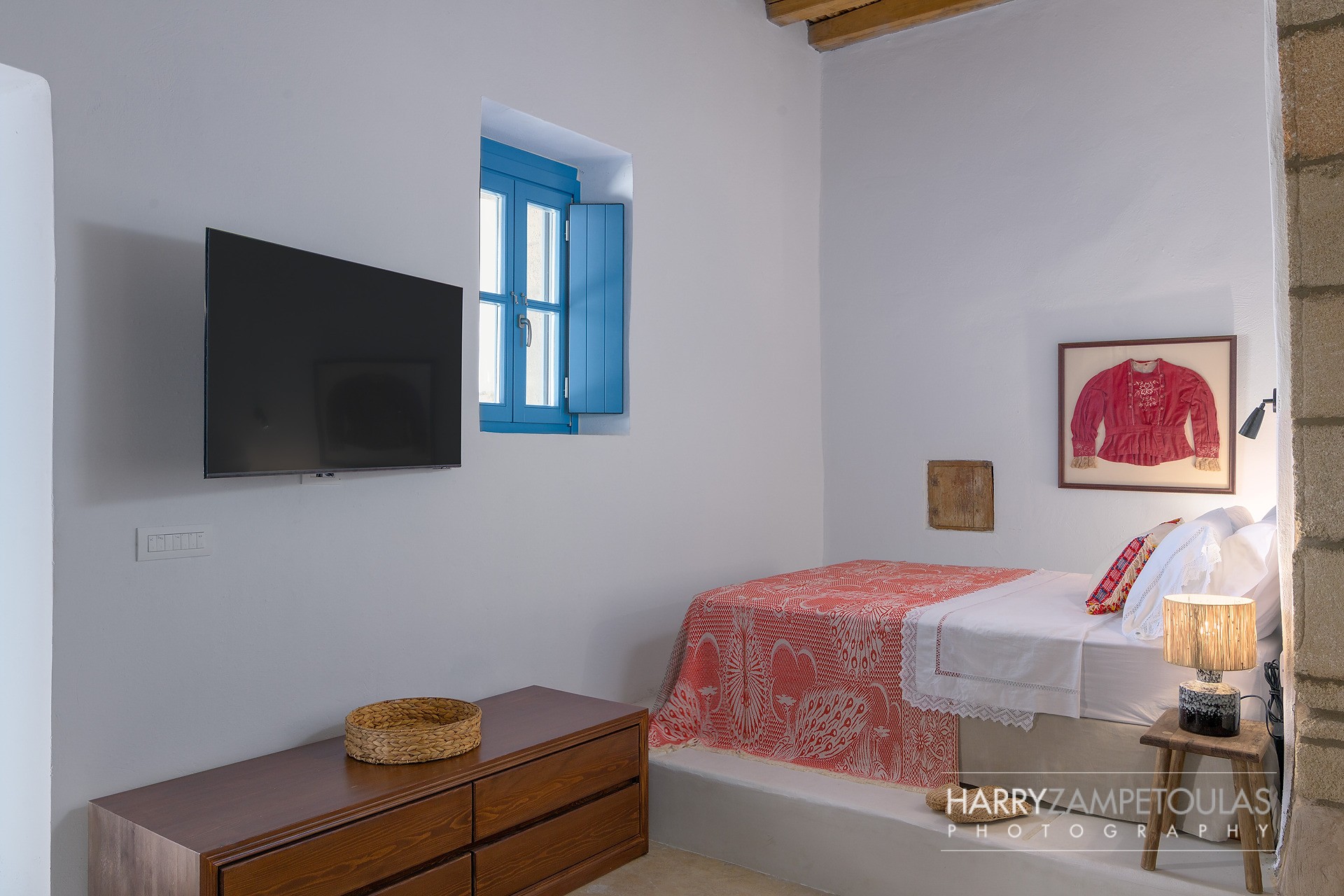 Sala-Bed-1a_Web_Res Whitehouse 1871, Traditional House in Lachania 